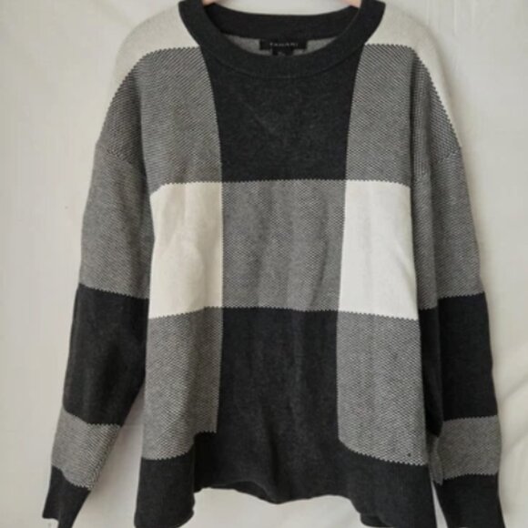 Tahari Gray & White/Black Checkered Plaid Sweater Size L Crew Neck, Soft Thick. - Picture 7 of 9
